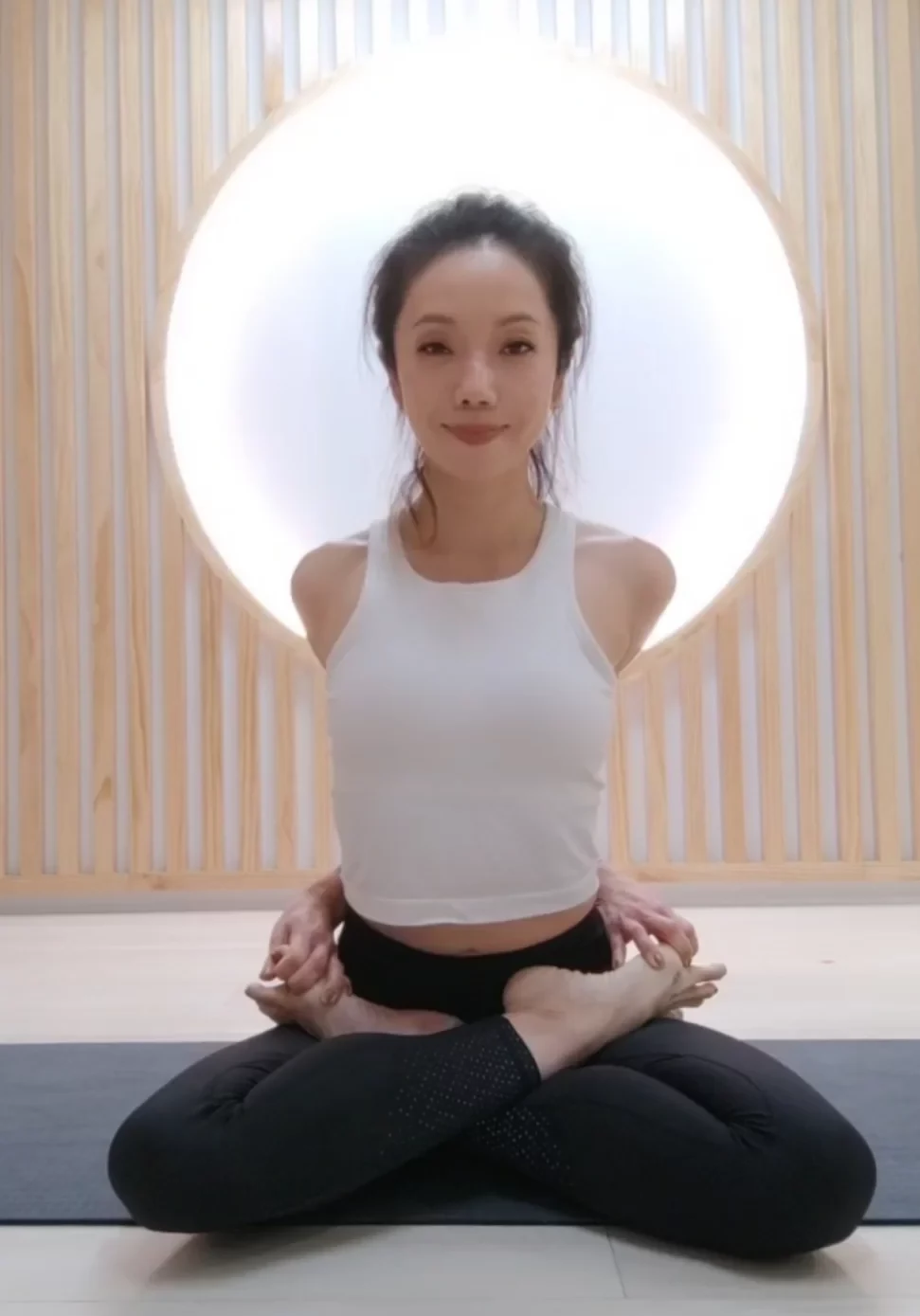 OM Mindful 創辦人及導師 Ana C OM Mindful 創辦人及導師 Ana C